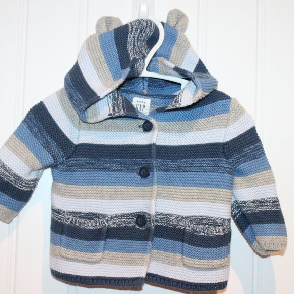2/$20 🏷 Gap Knit Hoodie Sweater Button Closure Size 0-3m - Picture 2 of 3